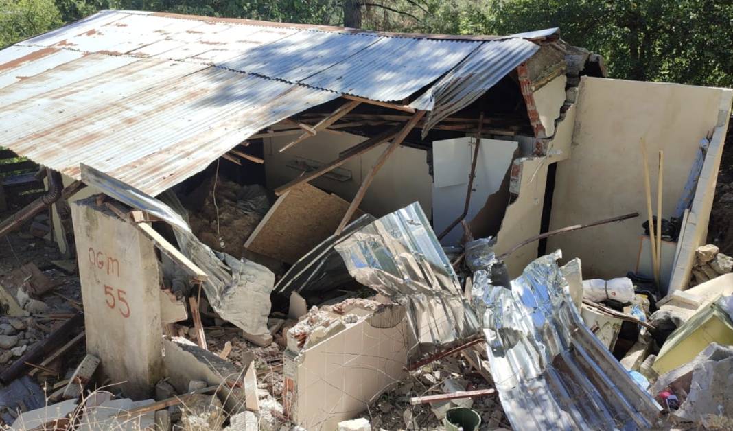 Adana'da 5.5 büyüklüğündeki depremden sonra 140 artçı deprem meydana geldi 1